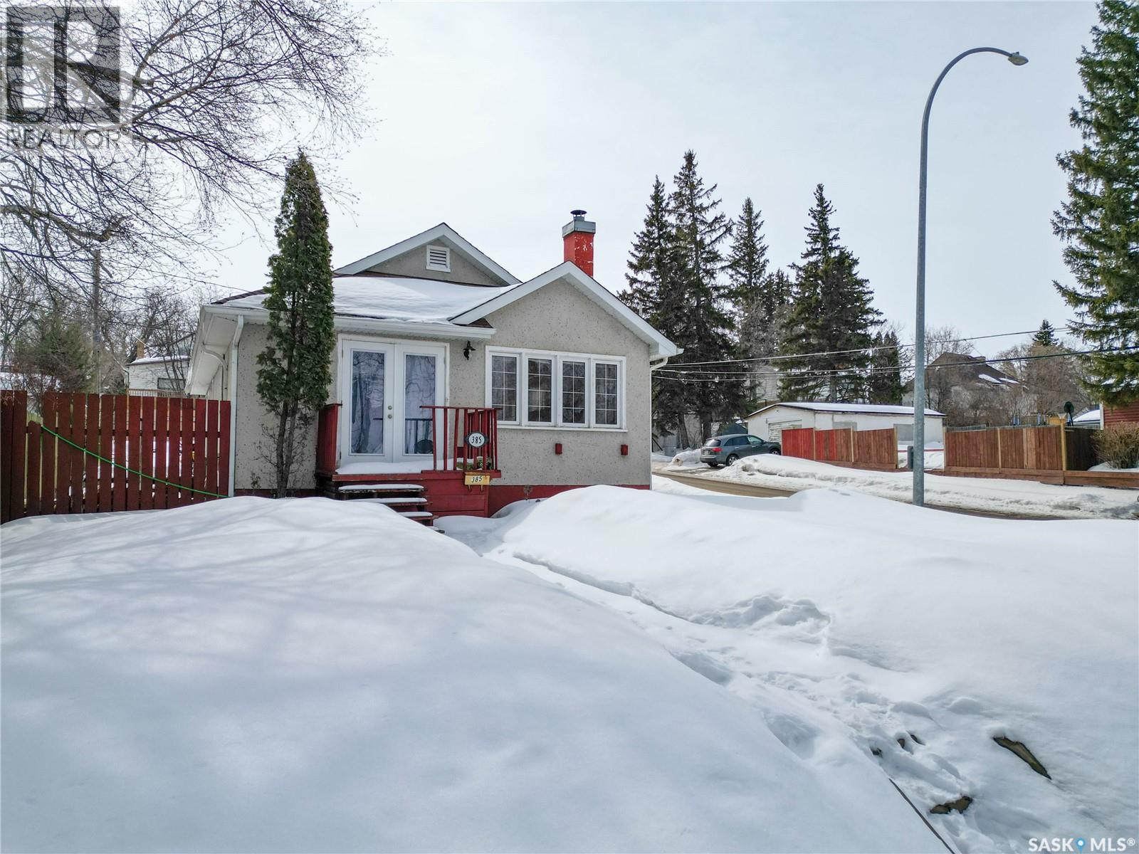 385 19th Street W, Prince Albert, Saskatchewan  S6V 4C8 - Photo 2 - SK032480