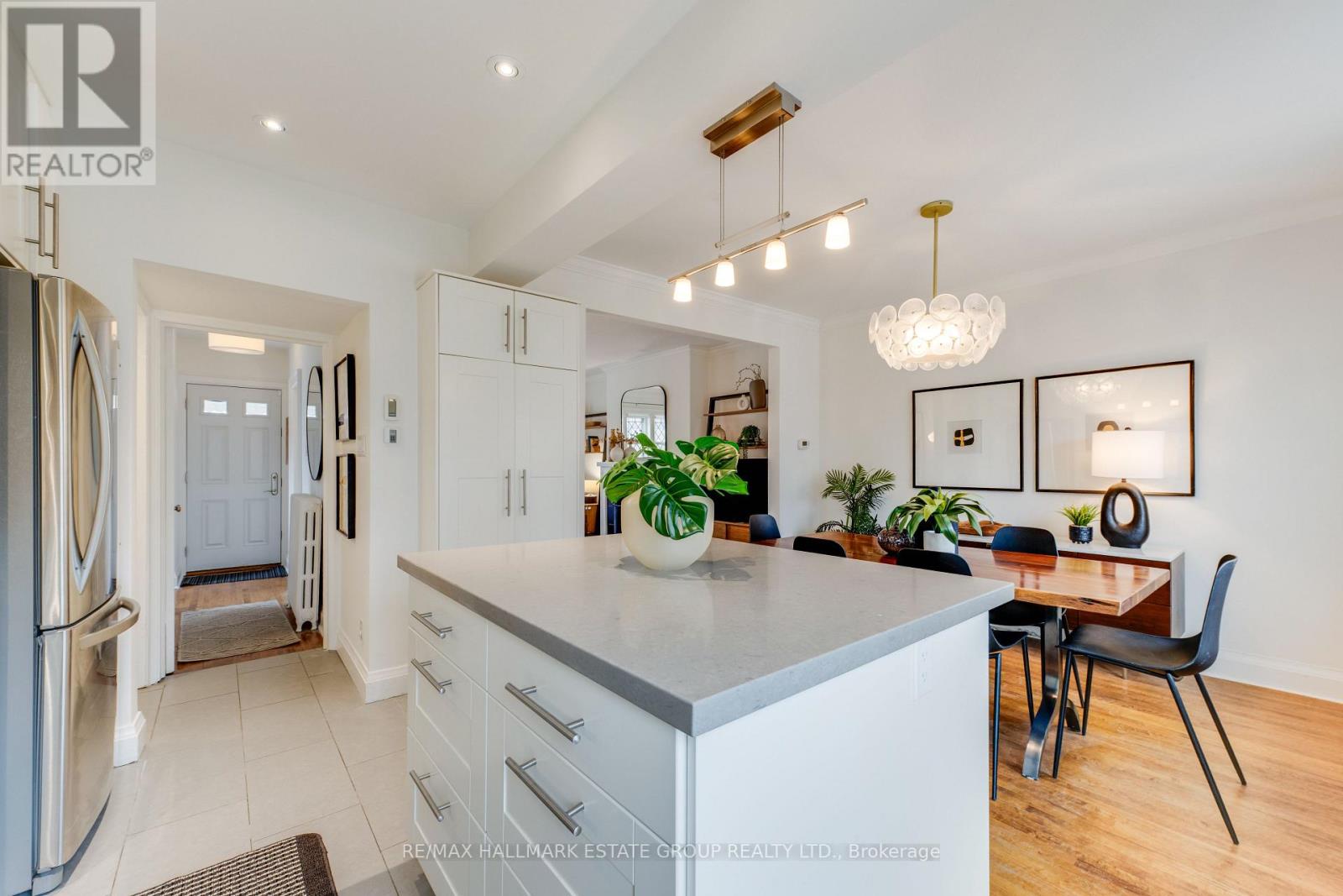 242 O'connor Drive, Toronto, Ontario  M4J 2T4 - Photo 15 - E12978338