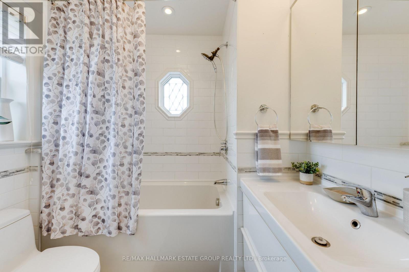 242 O'connor Drive, Toronto, Ontario  M4J 2T4 - Photo 22 - E12978338