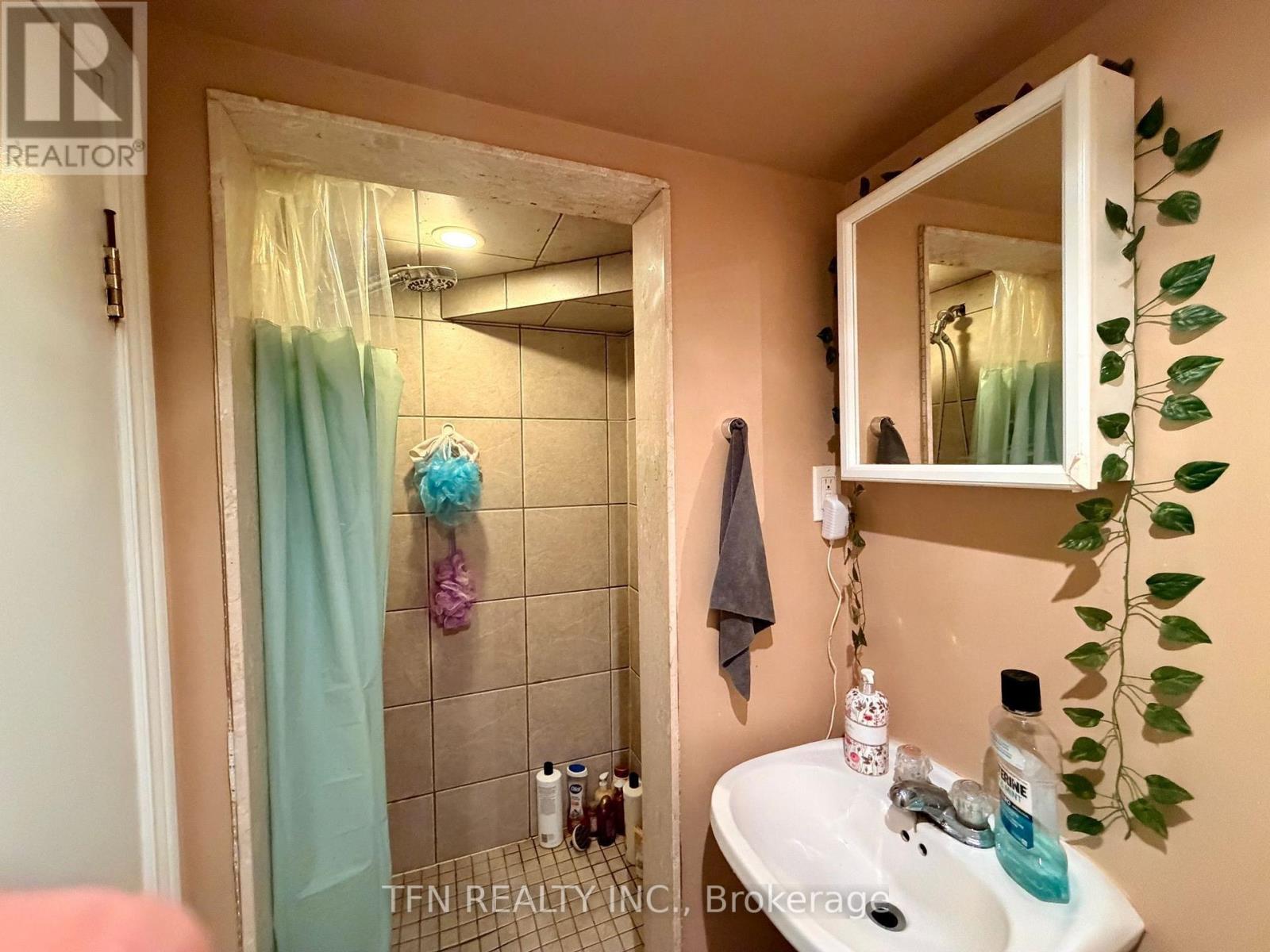 26 Bush Drive, Toronto, Ontario  M1C 1G6 - Photo 6 - E12978342