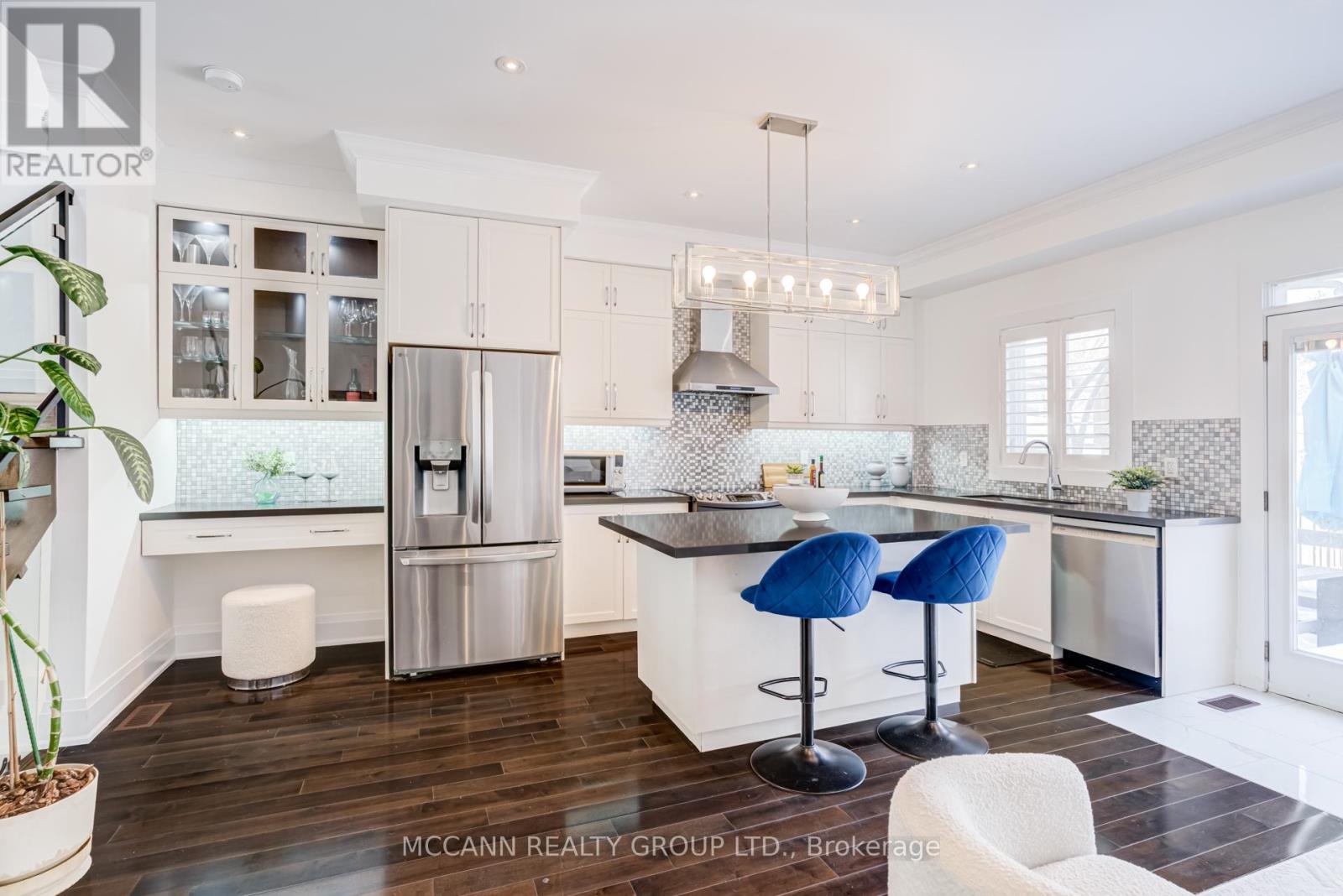 1155 Greenwood Avenue, Toronto, Ontario  M4J 4E7 - Photo 16 - E12978354