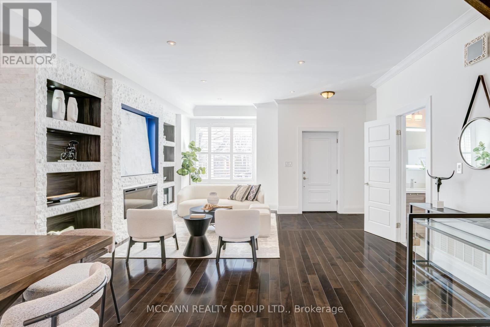 1155 Greenwood Avenue, Toronto, Ontario  M4J 4E7 - Photo 7 - E12978354