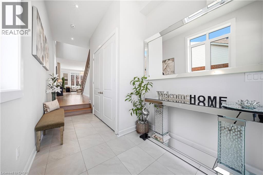 37 Riesling Street, Grimsby, Ontario  L3M 0L2 - Photo 4 - 40818681