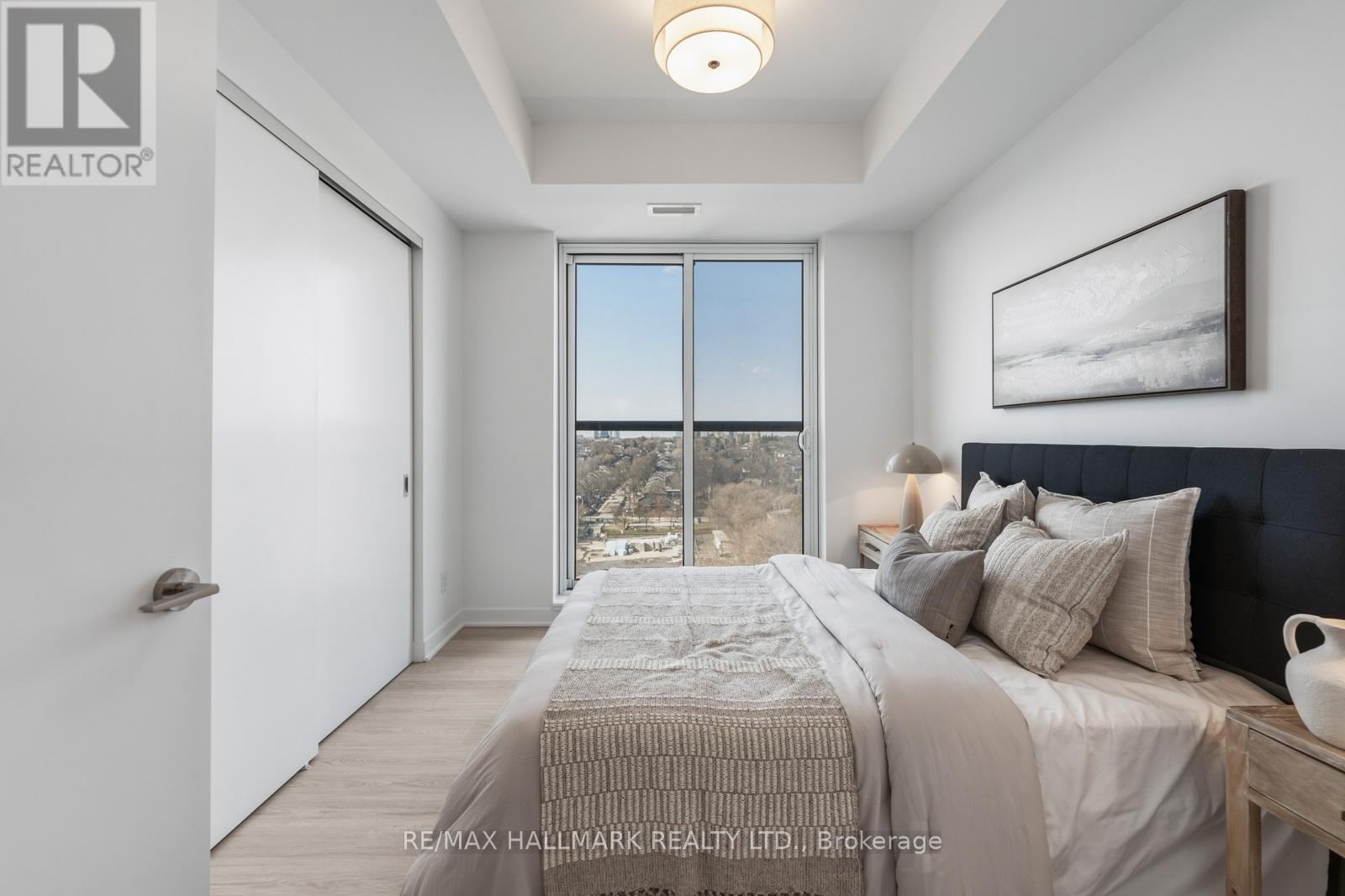 1001 - 185 Alberta Avenue, Toronto, Ontario  M6C 0A5 - Photo 14 - C12977926