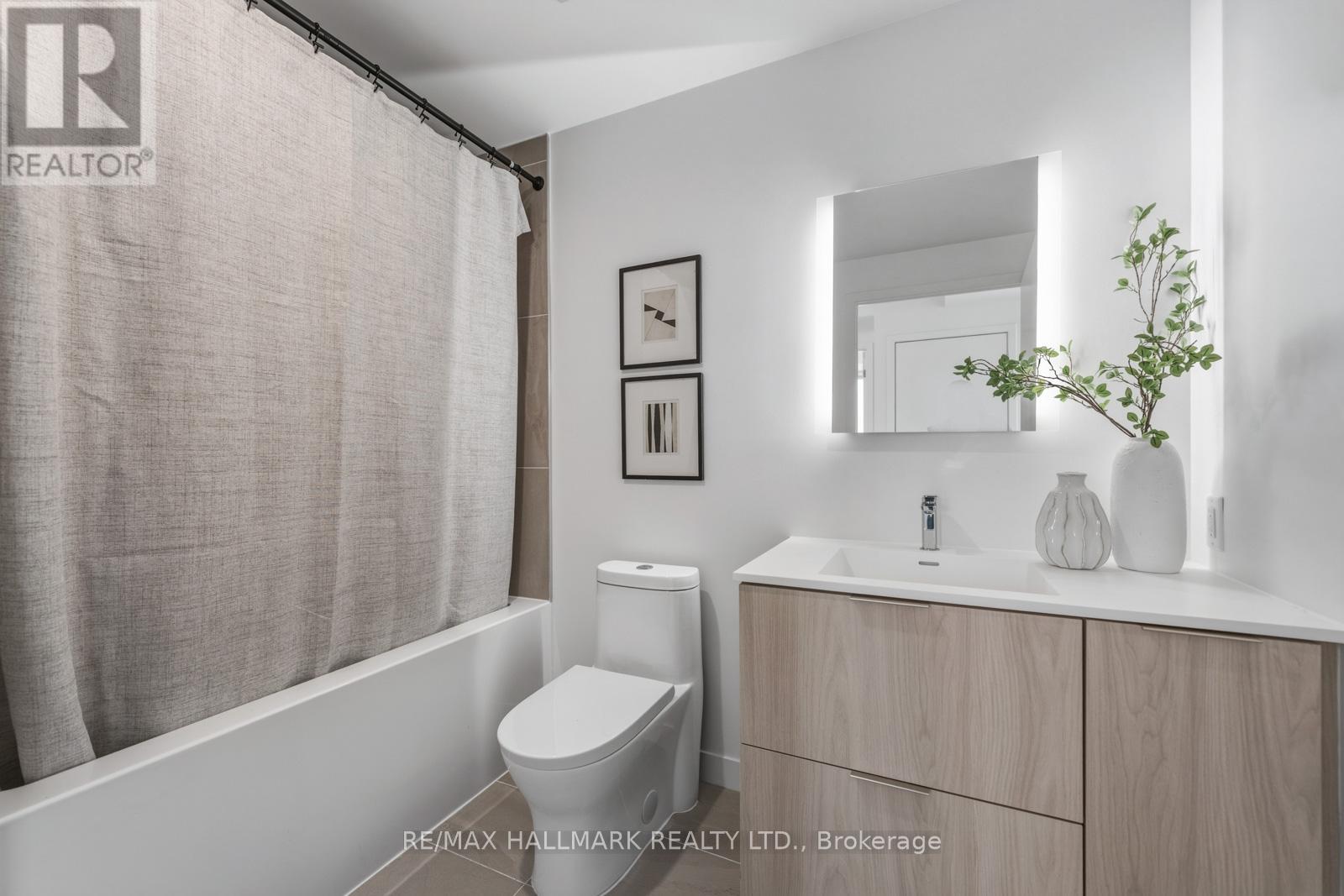 1001 - 185 Alberta Avenue, Toronto, Ontario  M6C 0A5 - Photo 19 - C12977926