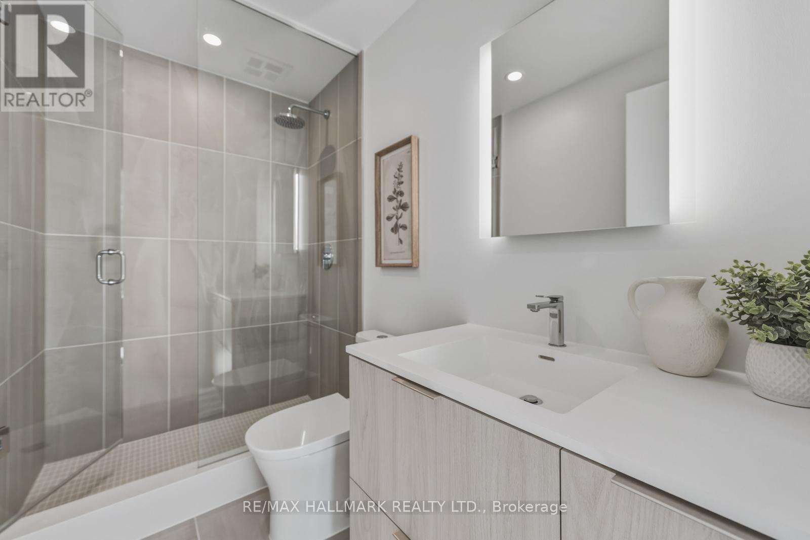 1001 - 185 Alberta Avenue, Toronto, Ontario  M6C 0A5 - Photo 13 - C12977926