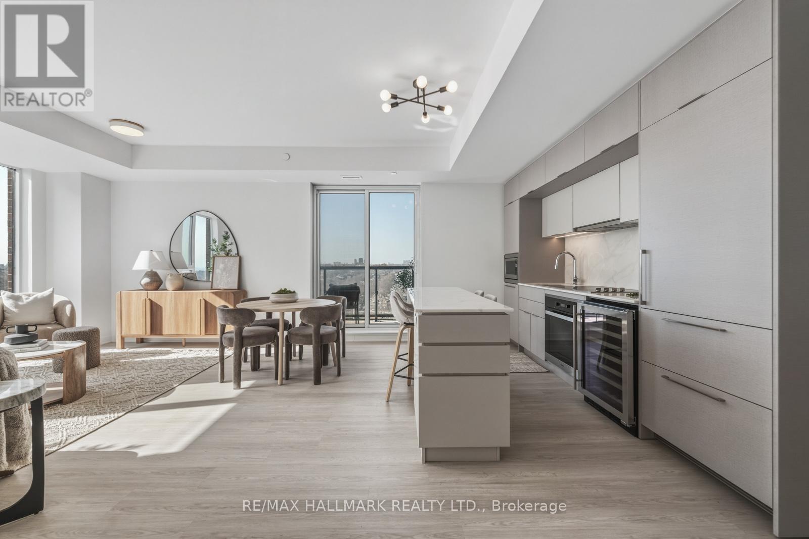 1001 - 185 Alberta Avenue, Toronto, Ontario  M6C 0A5 - Photo 3 - C12977926