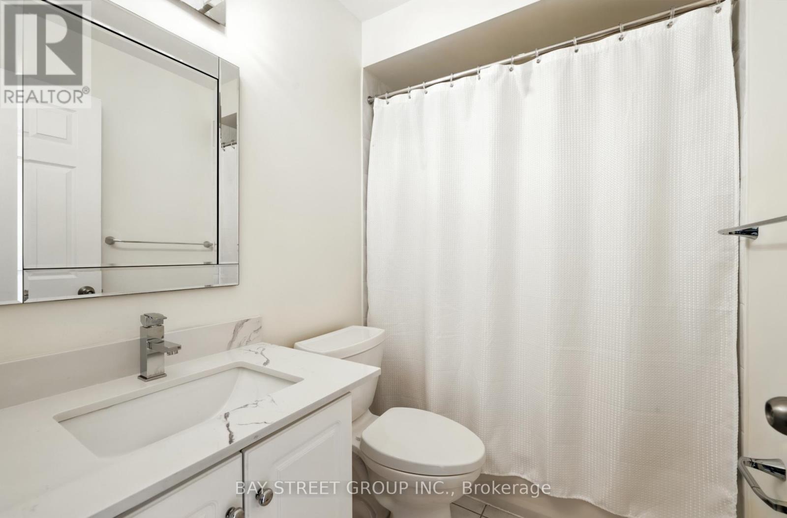 12 Stiles Avenue W, Aurora, Ontario  L4G 7N3 - Photo 13 - N12978302