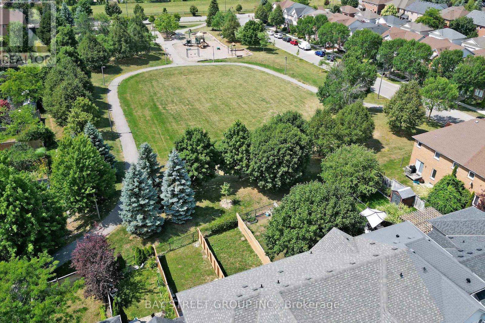 12 Stiles Avenue W, Aurora, Ontario  L4G 7N3 - Photo 19 - N12978302