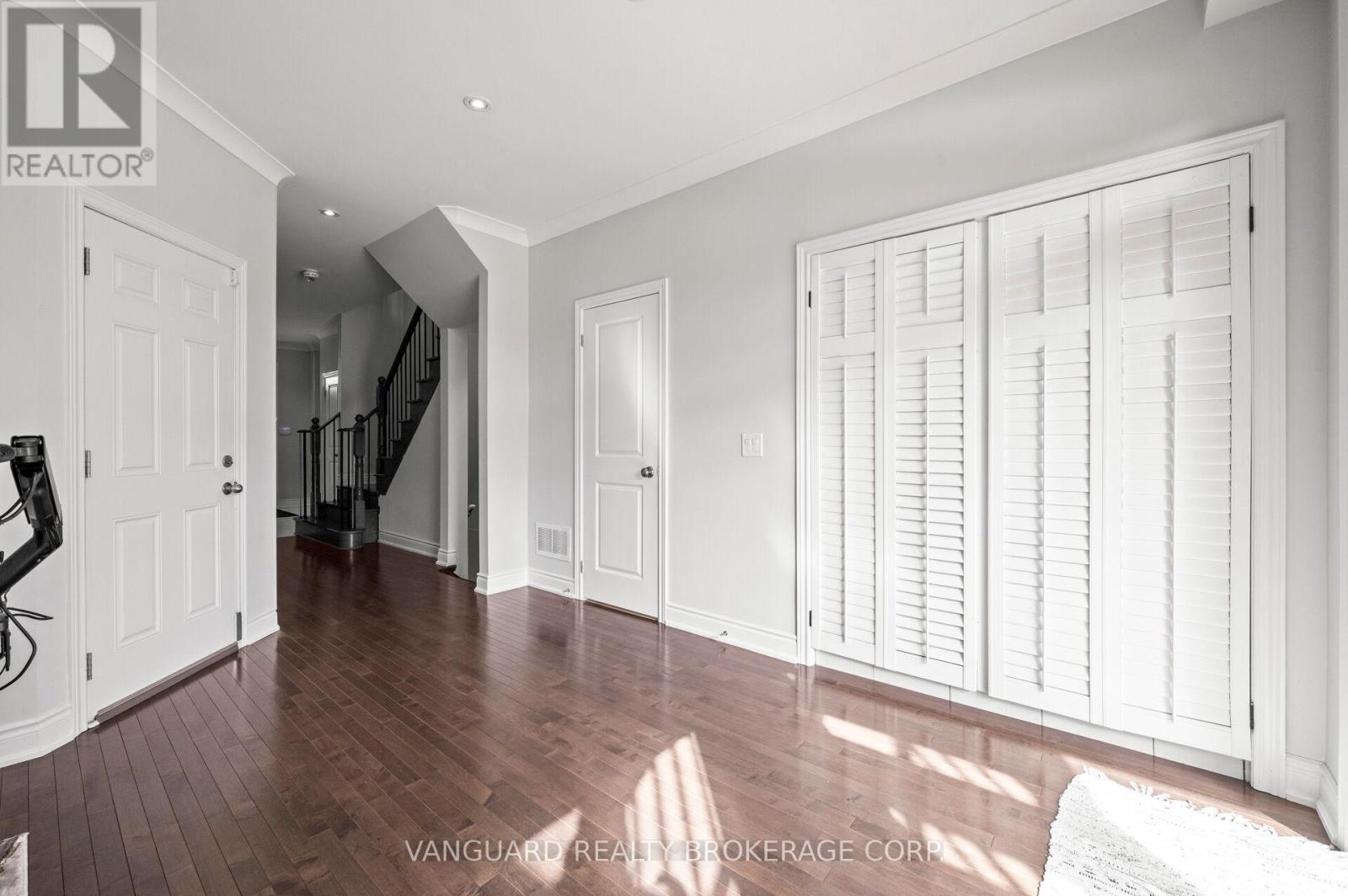 8331 Islington Avenue, Vaughan, Ontario  L4L 1X1 - Photo 10 - N12978314