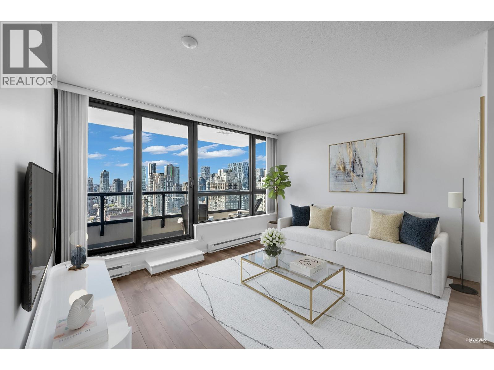 2608 977 Mainland Street, Vancouver, British Columbia  V6B 1T2 - Photo 3 - R3108867