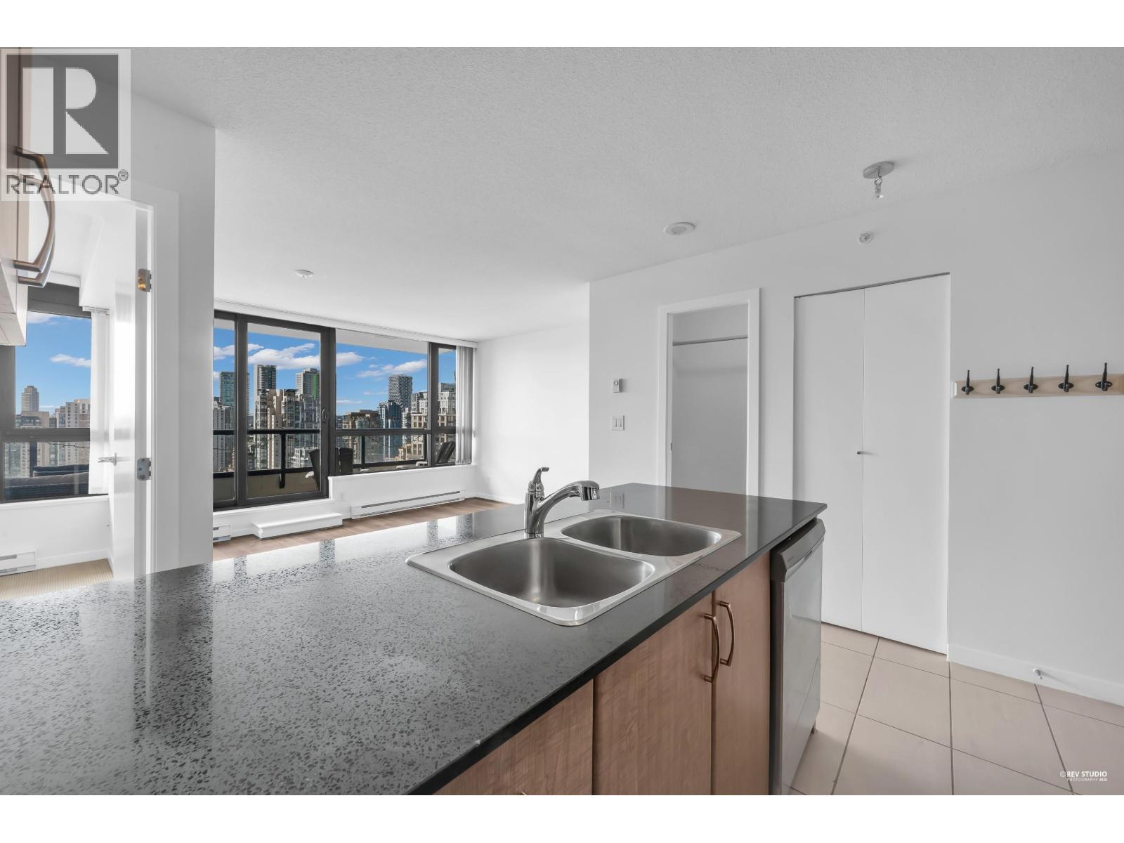 2608 977 Mainland Street, Vancouver, British Columbia  V6B 1T2 - Photo 8 - R3108867