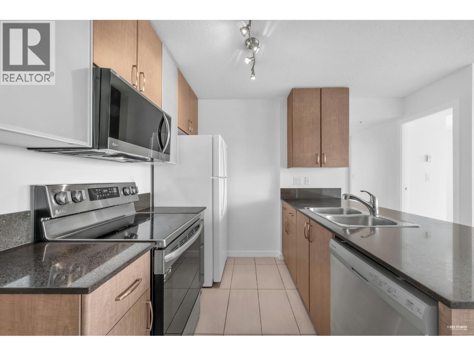 2608 977 Mainland Street, Vancouver, British Columbia  V6B 1T2 - Photo 10 - R3108867