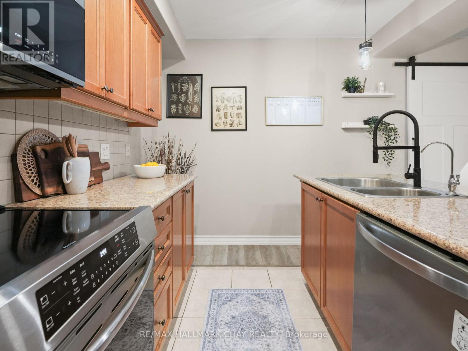 112 Pearl Drive, Orillia, Ontario  L3V 0A7 - Photo 11 - S12978312