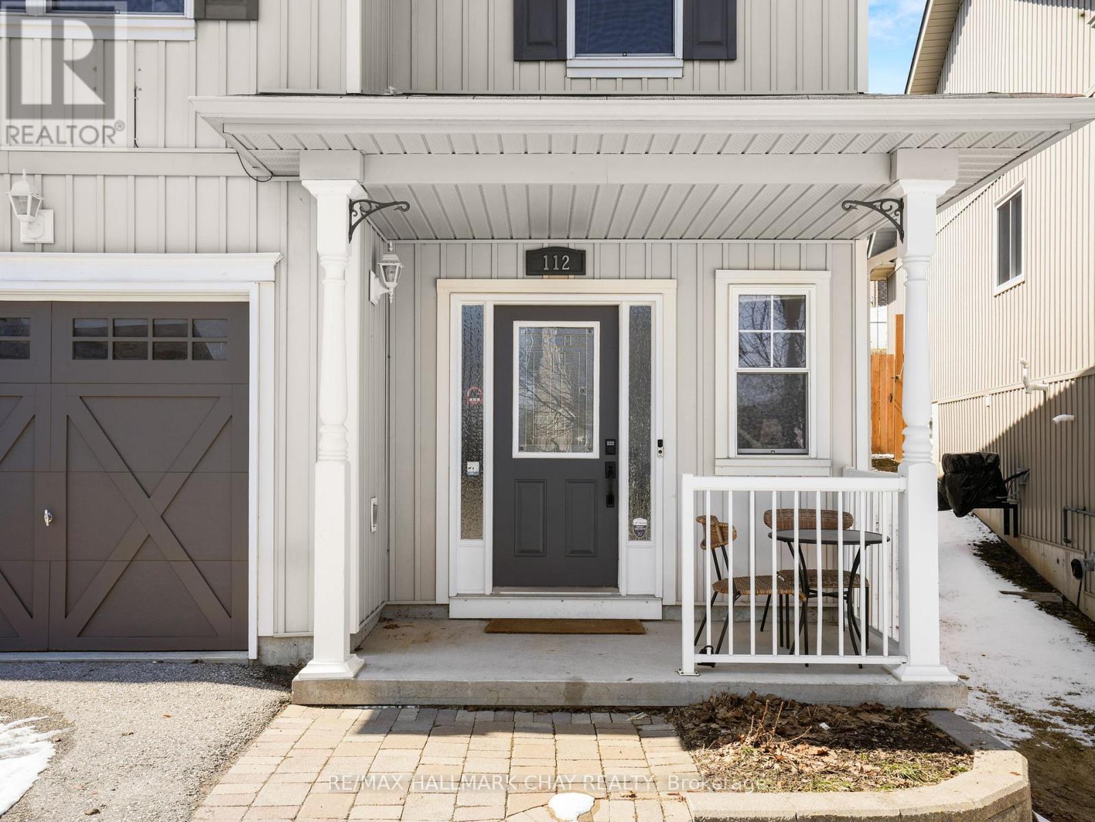 112 Pearl Drive, Orillia, Ontario  L3V 0A7 - Photo 4 - S12978312