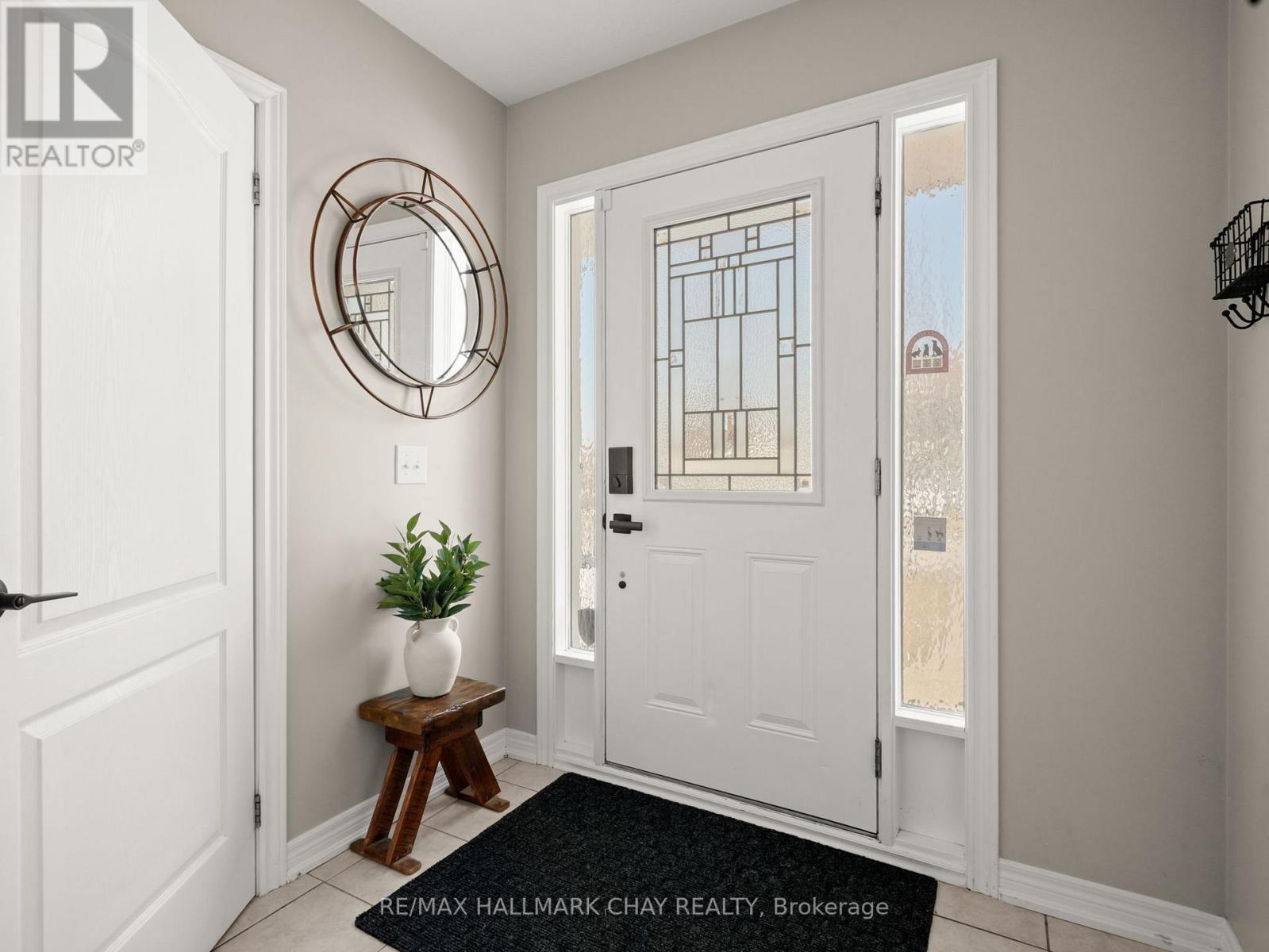 112 Pearl Drive, Orillia, Ontario  L3V 0A7 - Photo 5 - S12978312