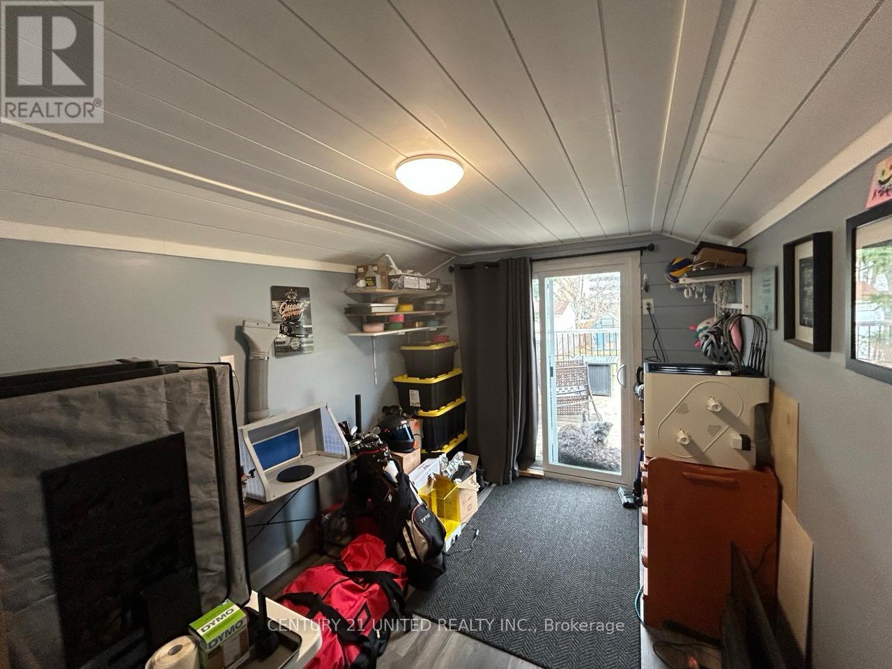 136 Robinson Street, Peterborough, Ontario  K9H 1G2 - Photo 20 - X12964242