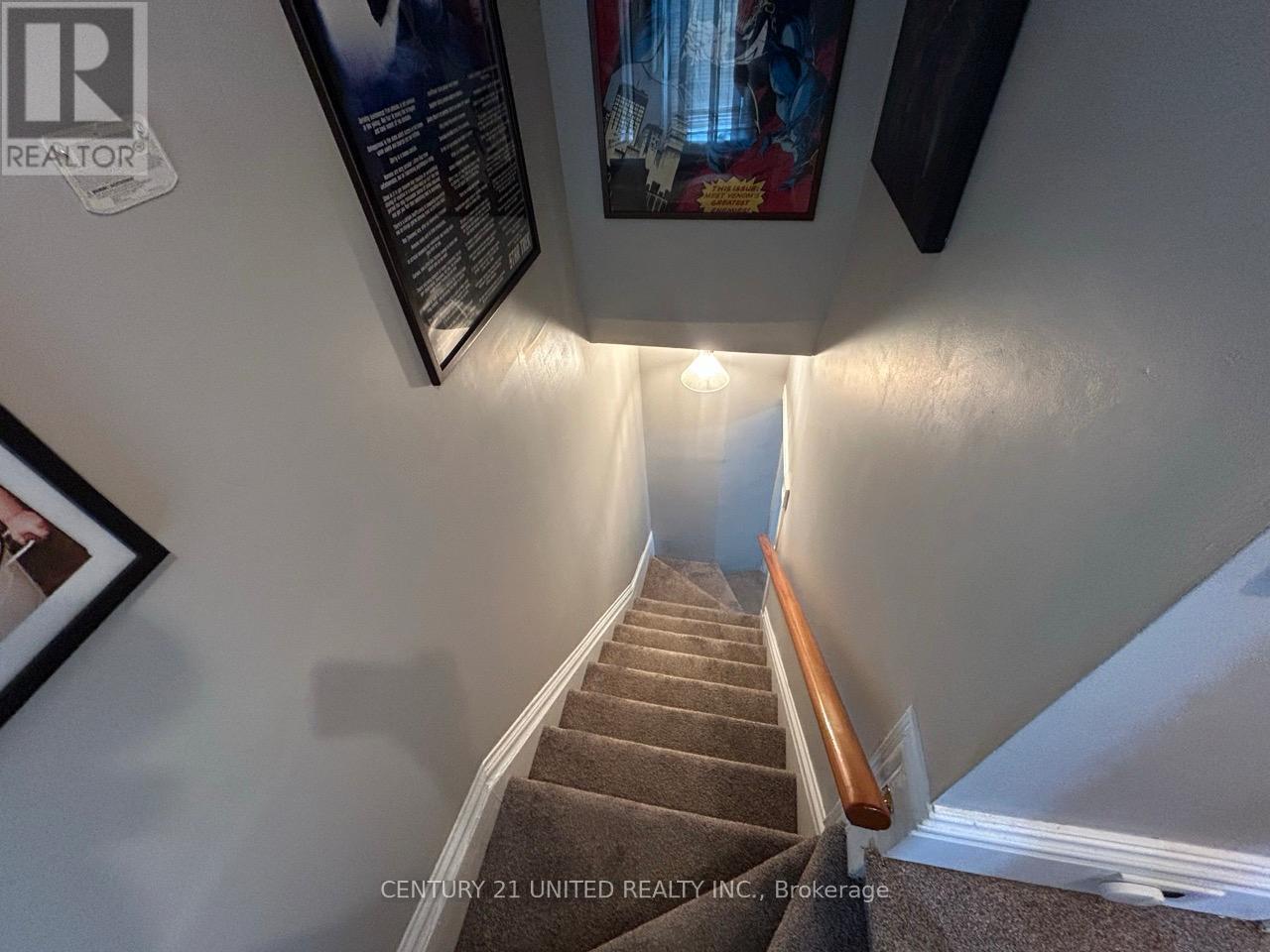 136 Robinson Street, Peterborough, Ontario  K9H 1G2 - Photo 21 - X12964242