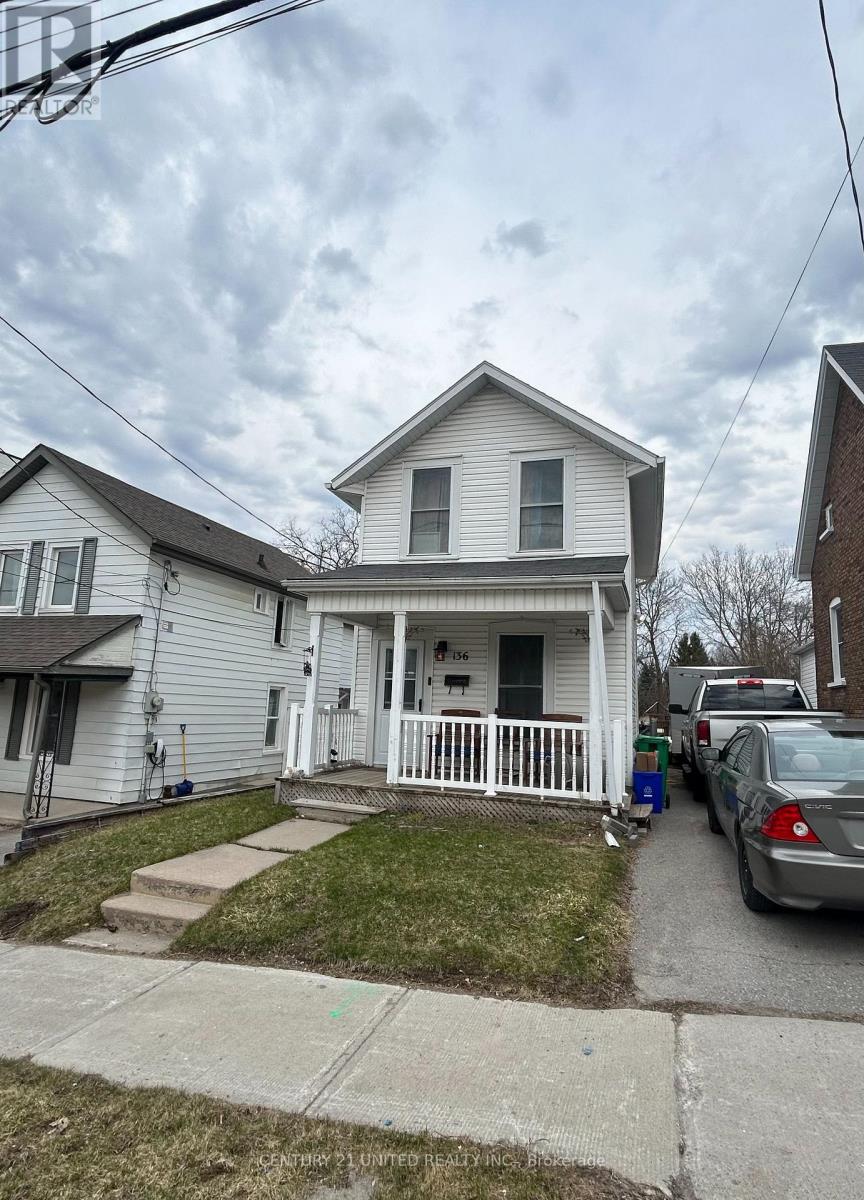 136 Robinson Street, Peterborough, Ontario  K9H 1G2 - Photo 4 - X12964242