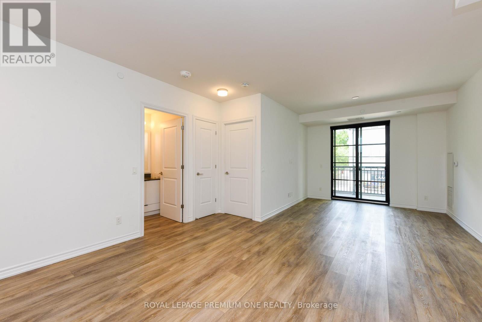 207 - 571 Prince Edward Drive N, Toronto, Ontario  M8X 0A1 - Photo 16 - W12978282