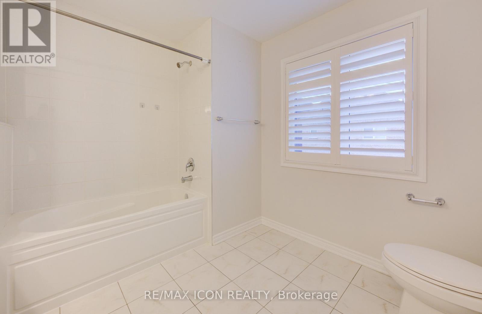 302 Jean Landing, Milton, Ontario  L9E 1C6 - Photo 32 - W12978318