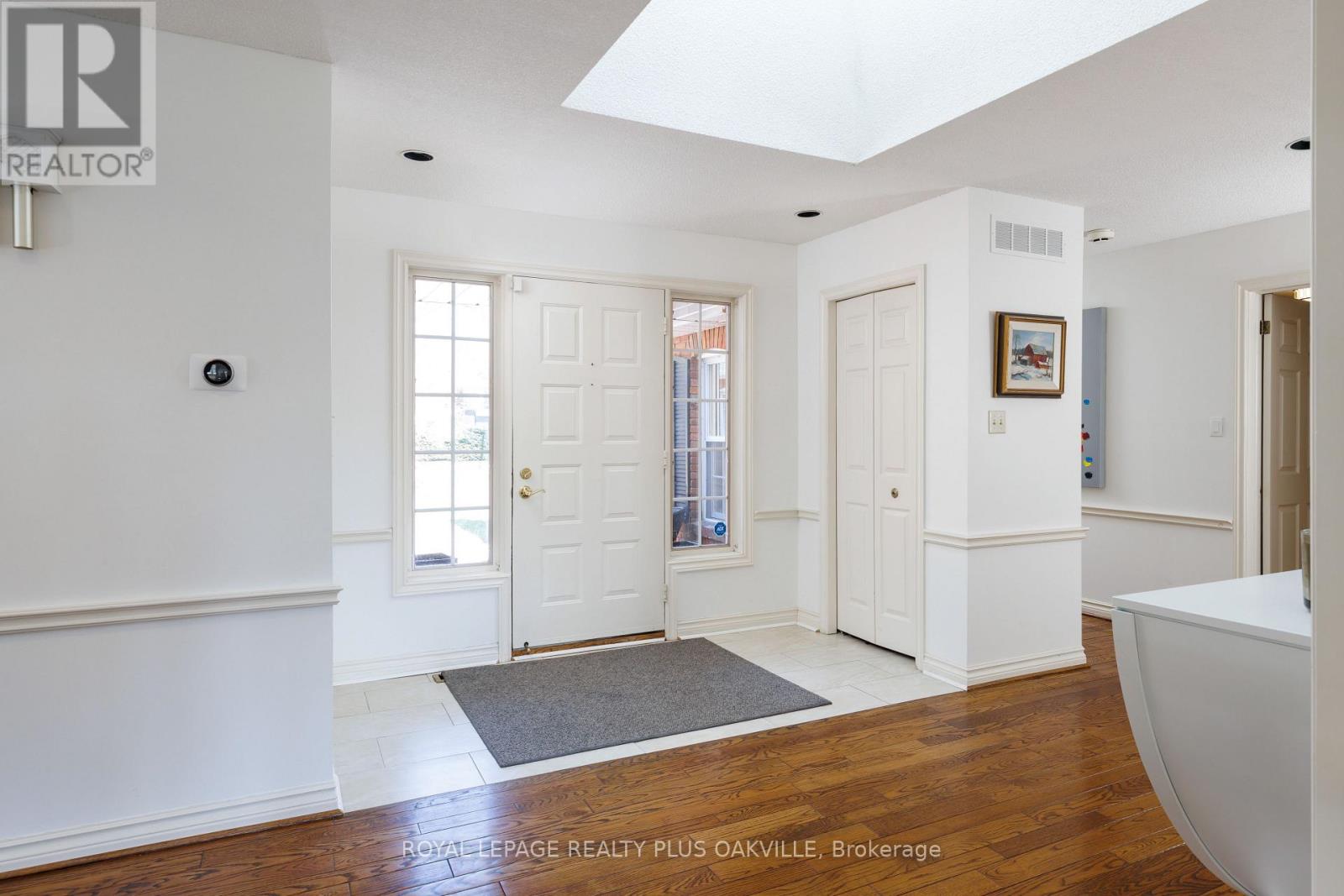 258 Shoreacres Road, Burlington, Ontario  L7L 2H4 - Photo 10 - W12978344