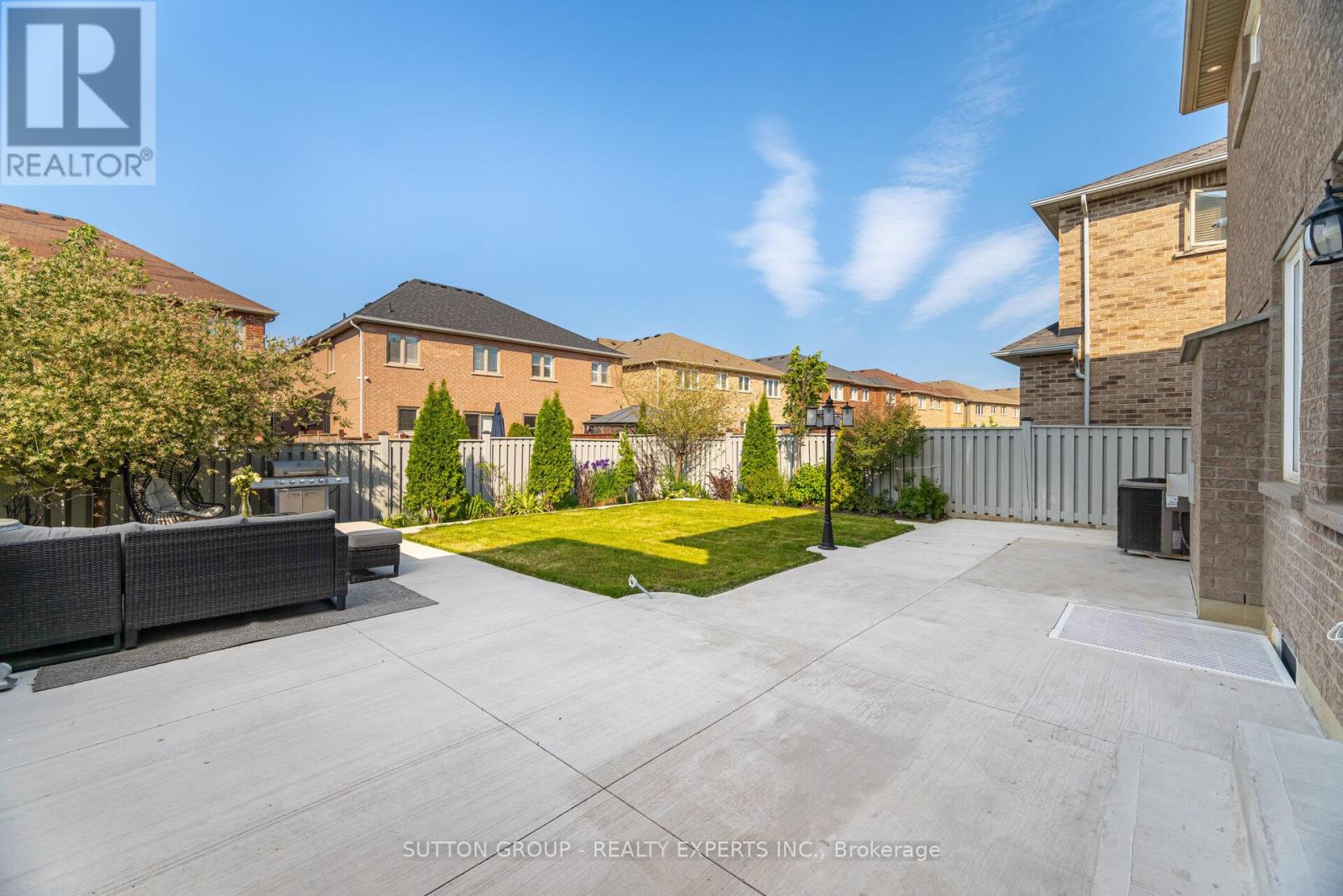 Upper - 5 Freedom Oaks Trail, Brampton, Ontario  L6P 3L1 - Photo 42 - W12978360