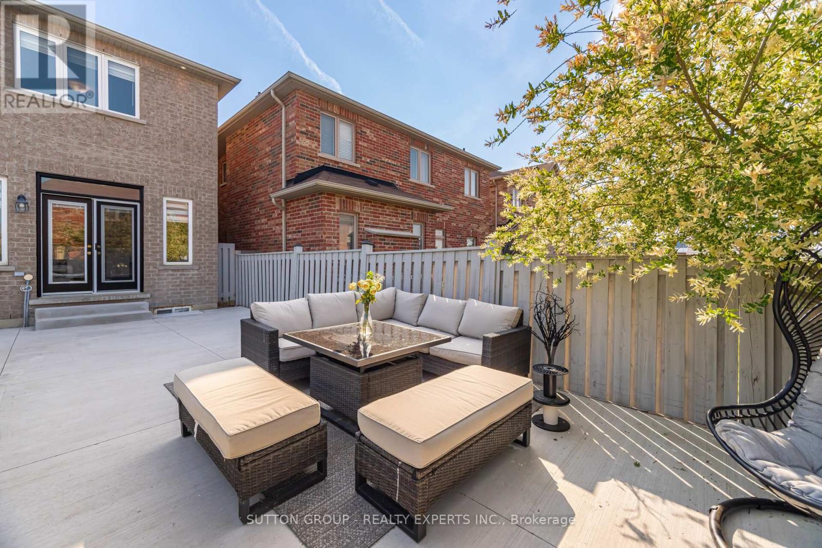 Upper - 5 Freedom Oaks Trail, Brampton, Ontario  L6P 3L1 - Photo 44 - W12978360