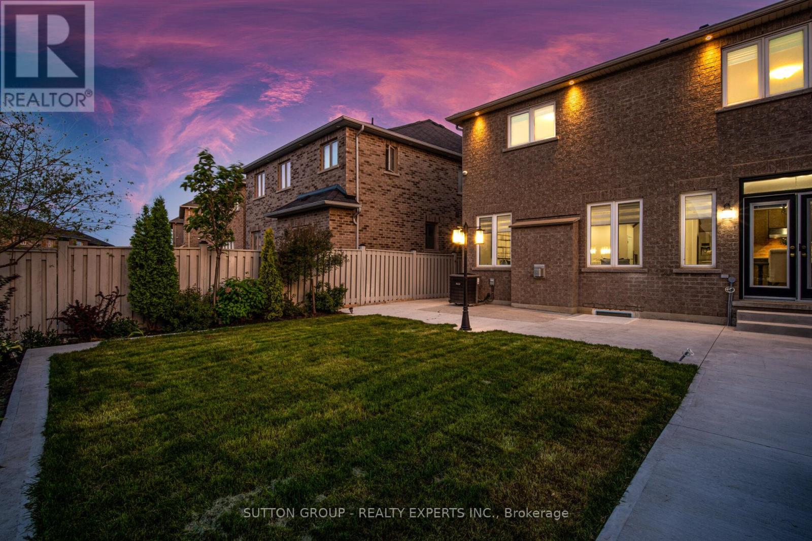 Upper - 5 Freedom Oaks Trail, Brampton, Ontario  L6P 3L1 - Photo 49 - W12978360