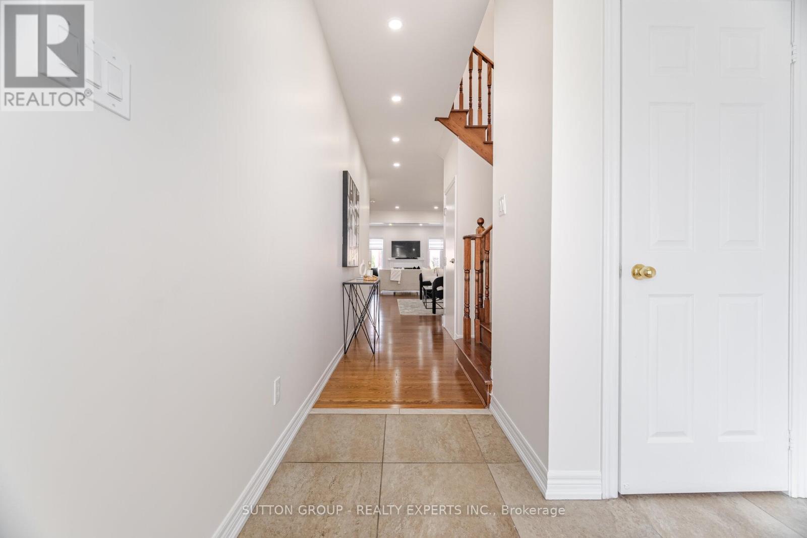 Upper - 5 Freedom Oaks Trail, Brampton, Ontario  L6P 3L1 - Photo 5 - W12978360