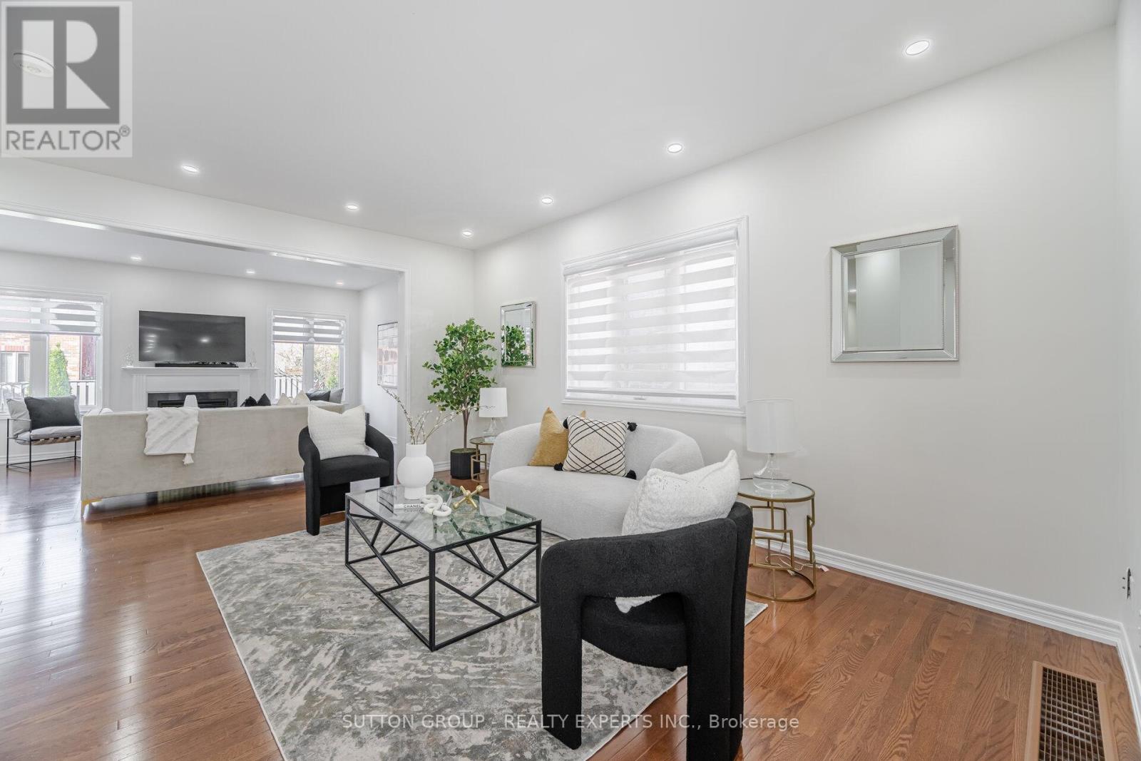 Upper - 5 Freedom Oaks Trail, Brampton, Ontario  L6P 3L1 - Photo 7 - W12978360