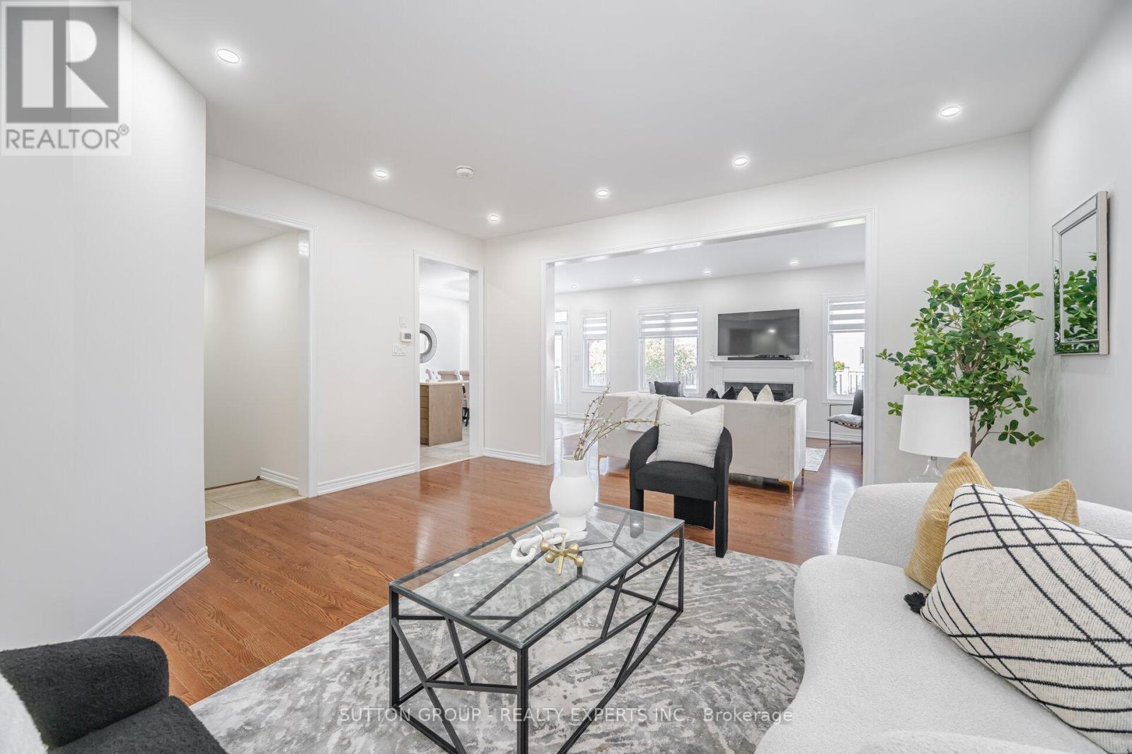 Upper - 5 Freedom Oaks Trail, Brampton, Ontario  L6P 3L1 - Photo 8 - W12978360