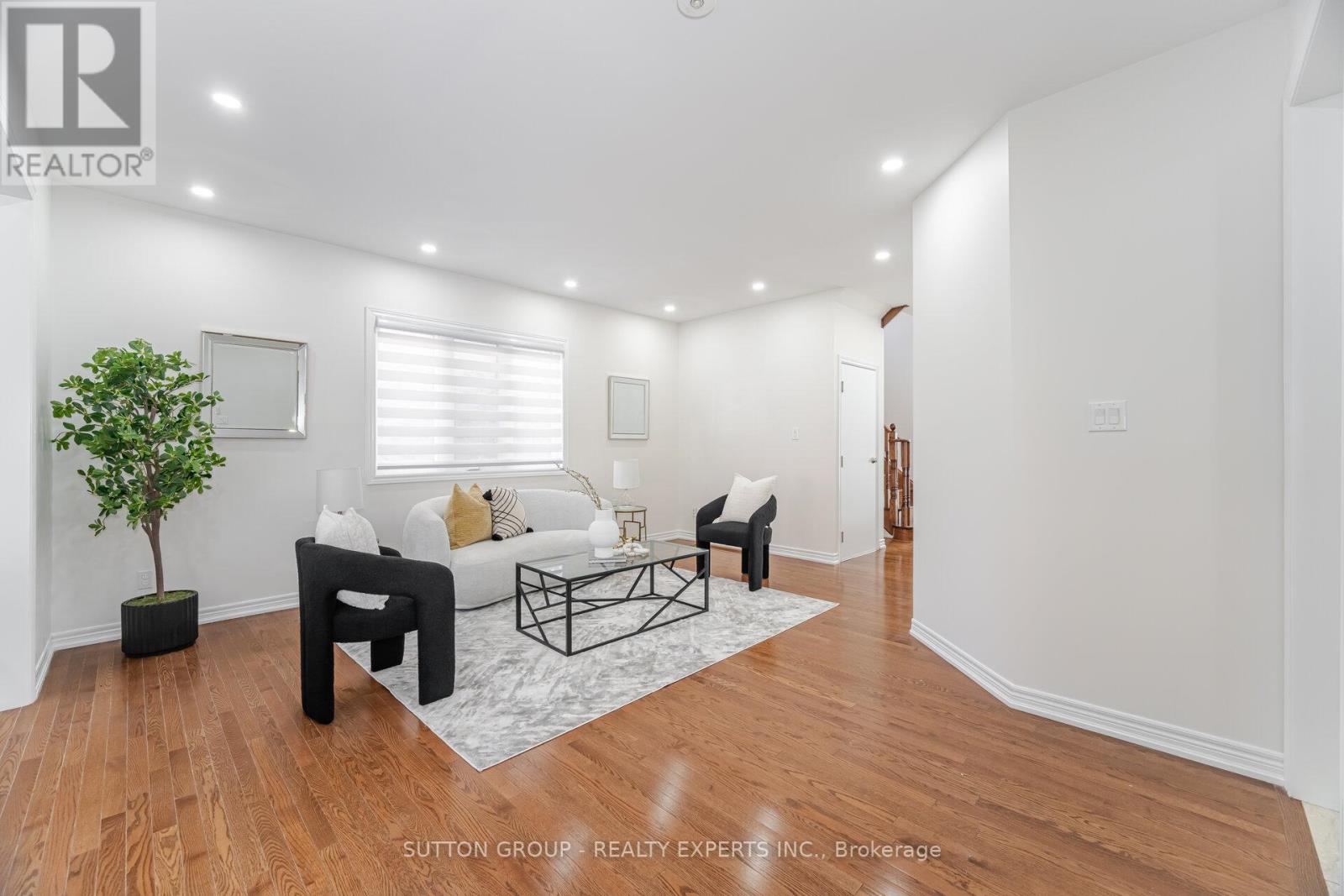 Upper - 5 Freedom Oaks Trail, Brampton, Ontario  L6P 3L1 - Photo 9 - W12978360