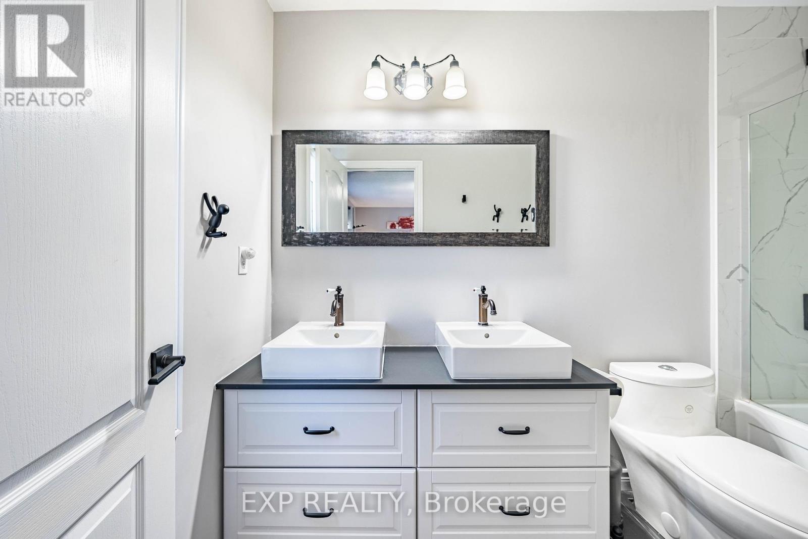 4 - 2360 Britannia Road W, Mississauga, Ontario  L5M 2G7 - Photo 26 - W12978364