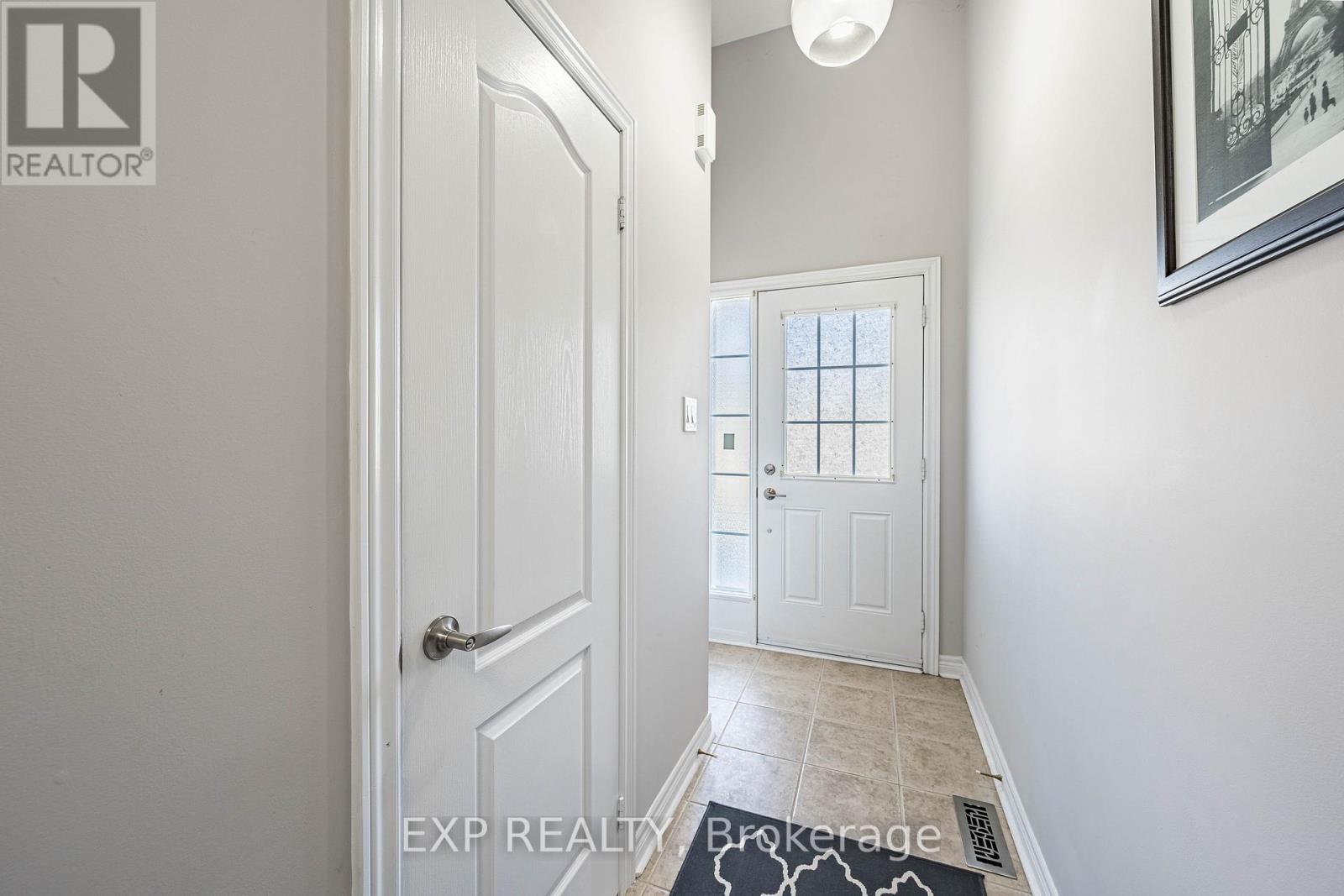 4 - 2360 Britannia Road W, Mississauga, Ontario  L5M 2G7 - Photo 3 - W12978364