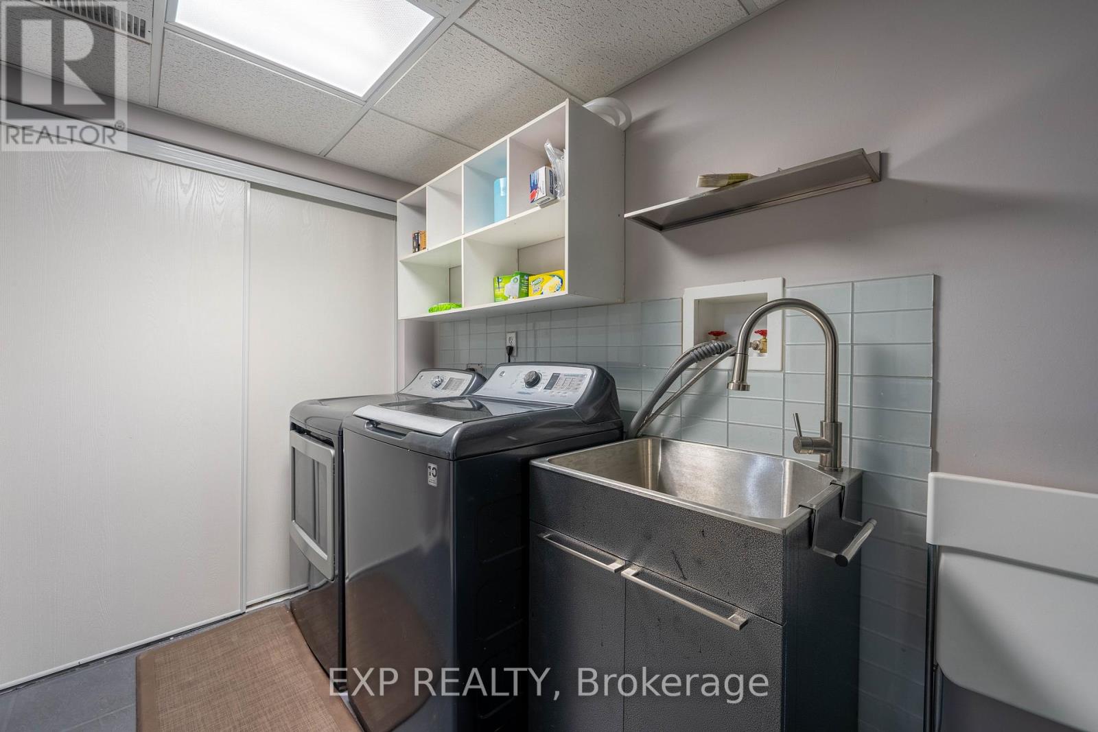 4 - 2360 Britannia Road W, Mississauga, Ontario  L5M 2G7 - Photo 33 - W12978364