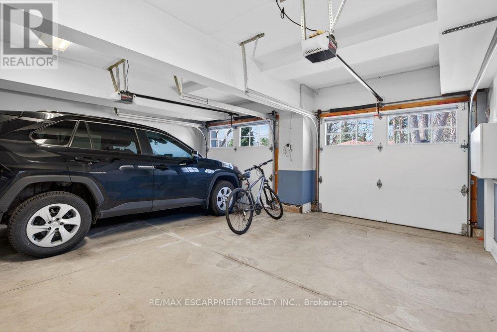 1374 Secord Avenue, Oakville, Ontario  L6L 2L1 - Photo 27 - W12978376