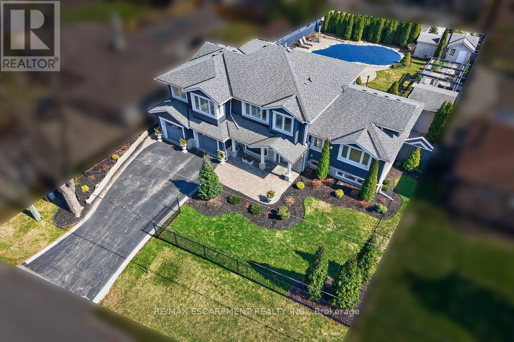 1374 Secord Avenue, Oakville, Ontario  L6L 2L1 - Photo 35 - W12978376