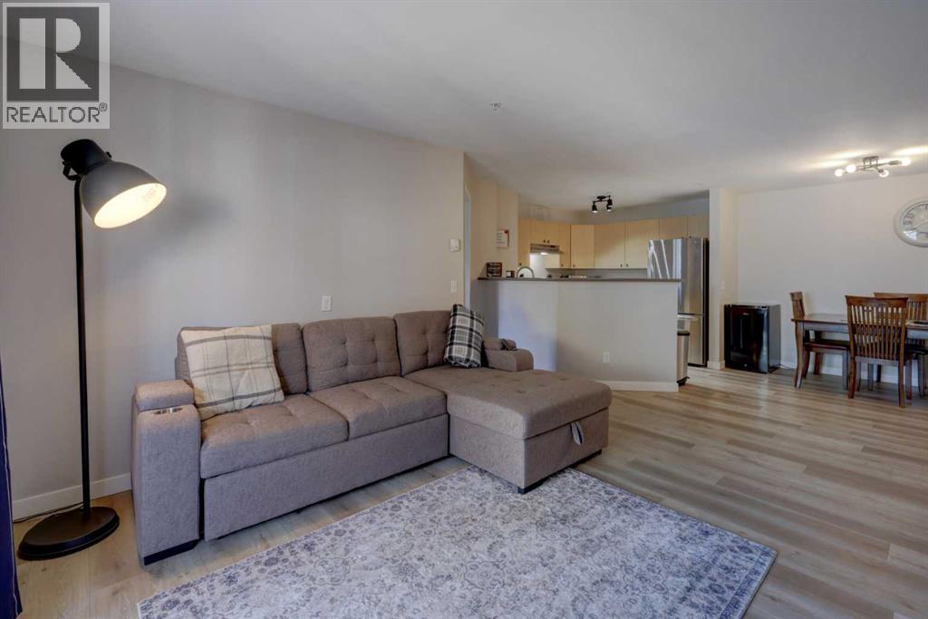 8323, 304 Mackenzie Way Sw, Airdrie, Alberta  T4B 3H8 - Photo 15 - A2300460