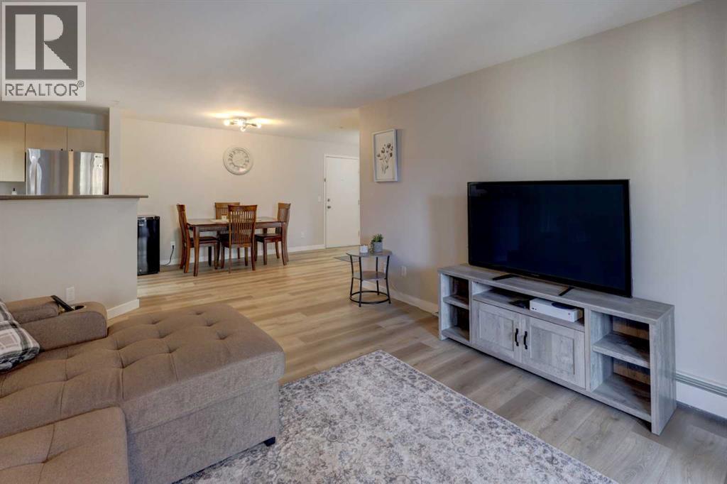 8323, 304 Mackenzie Way Sw, Airdrie, Alberta  T4B 3H8 - Photo 16 - A2300460