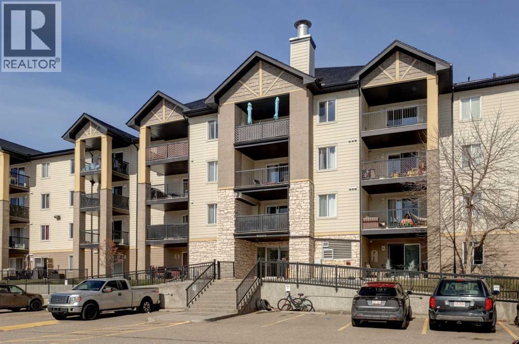 8323, 304 Mackenzie Way Sw, Airdrie, Alberta  T4B 3H8 - Photo 2 - A2300460