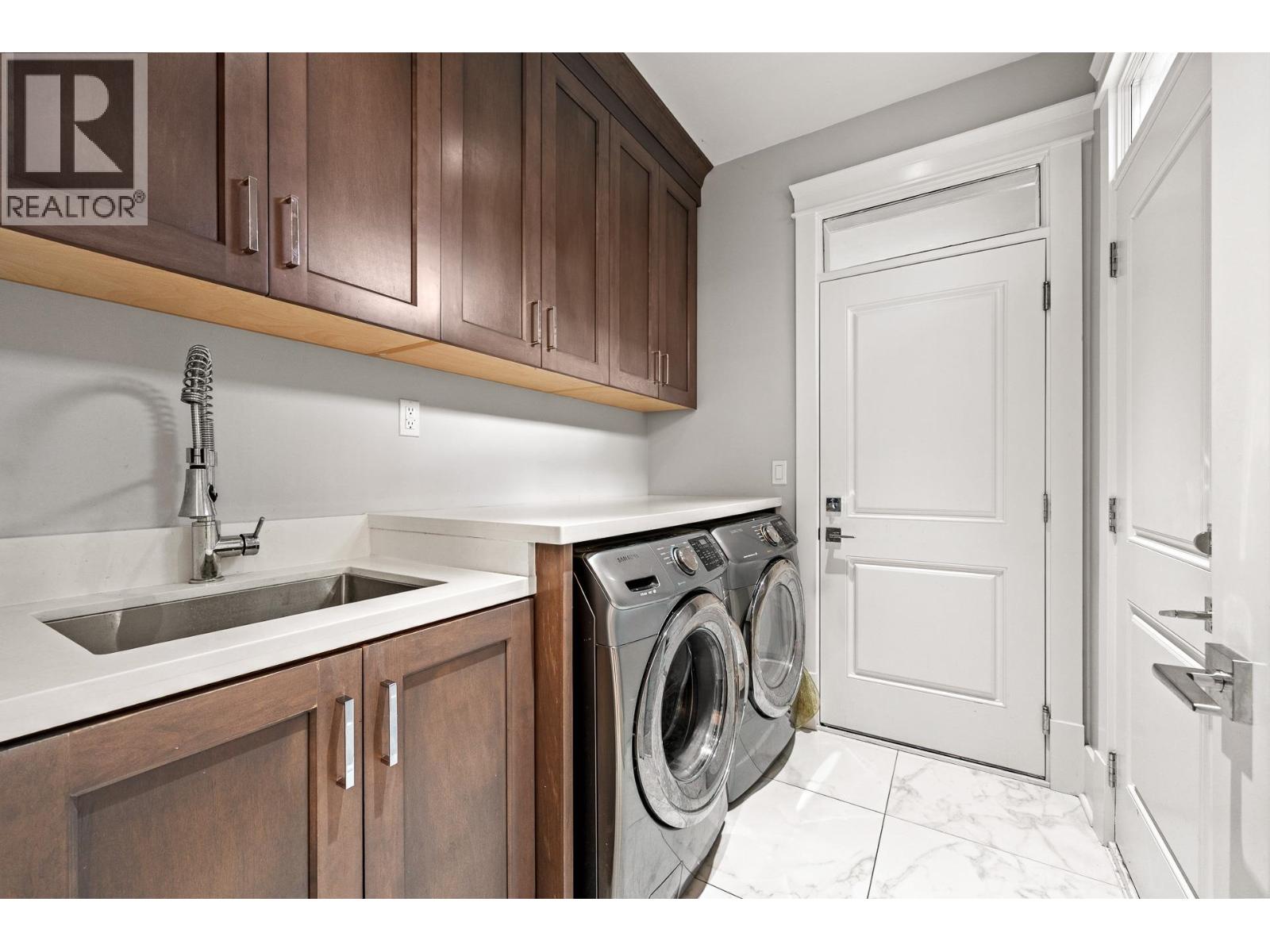 3906 Lockhart Road, Richmond, British Columbia  V7C 1M3 - Photo 14 - R3109288