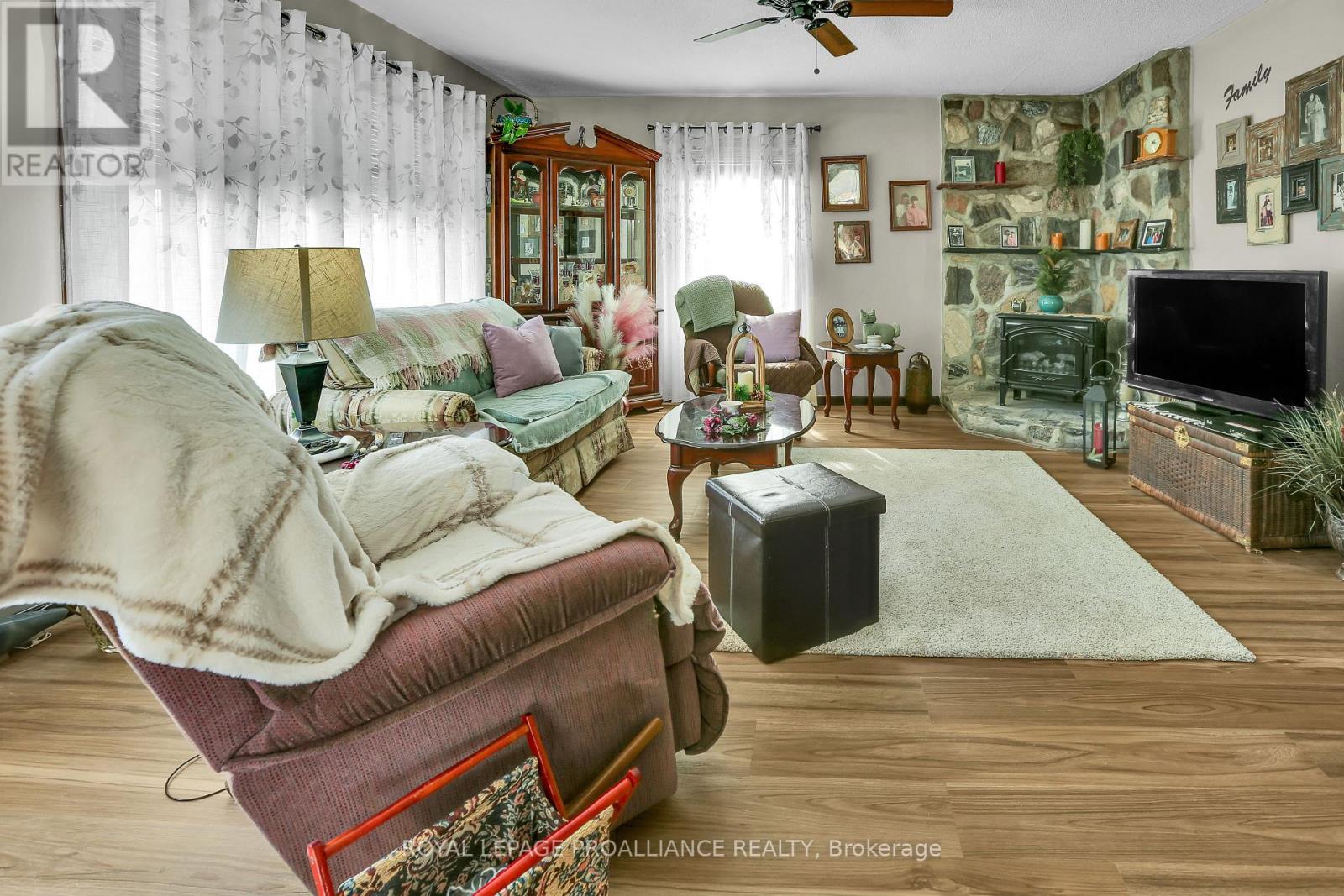 679 Upper Turriff Road, Bancroft, Ontario  K0L 2L0 - Photo 7 - X12978550