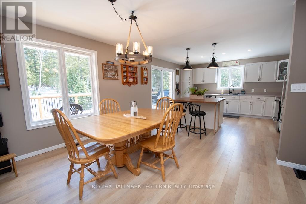 1079 Rock Road, Douro-Dummer, Ontario  K0L 3A0 - Photo 9 - X12978708