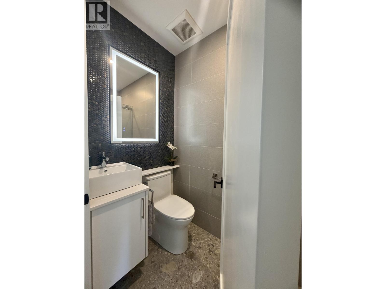 3760 Fleming Street, Vancouver, British Columbia  V5N 3W2 - Photo 16 - R3108980