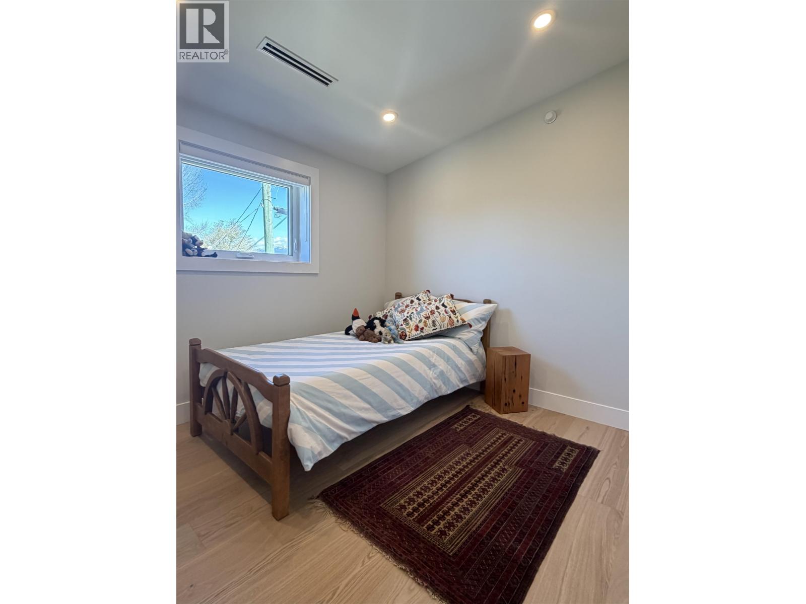 3760 Fleming Street, Vancouver, British Columbia  V5N 3W2 - Photo 10 - R3108980