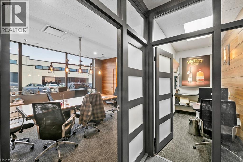 2140 Winston Park Drive Unit# 12, Oakville, Ontario  L6H 5W1 - Photo 4 - 40807905