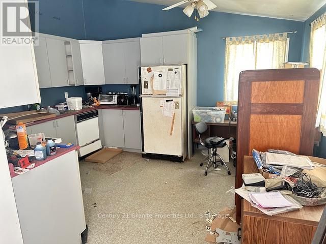 30 Pineridge Drive, Mcdougall, Ontario  P2A 2W9 - Photo 5 - X12978432