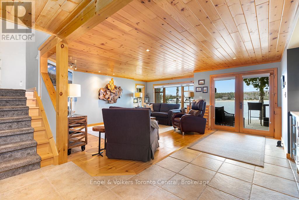 54 William Street, Northern Bruce Peninsula, Ontario  N0H 1W0 - Photo 21 - X12978438