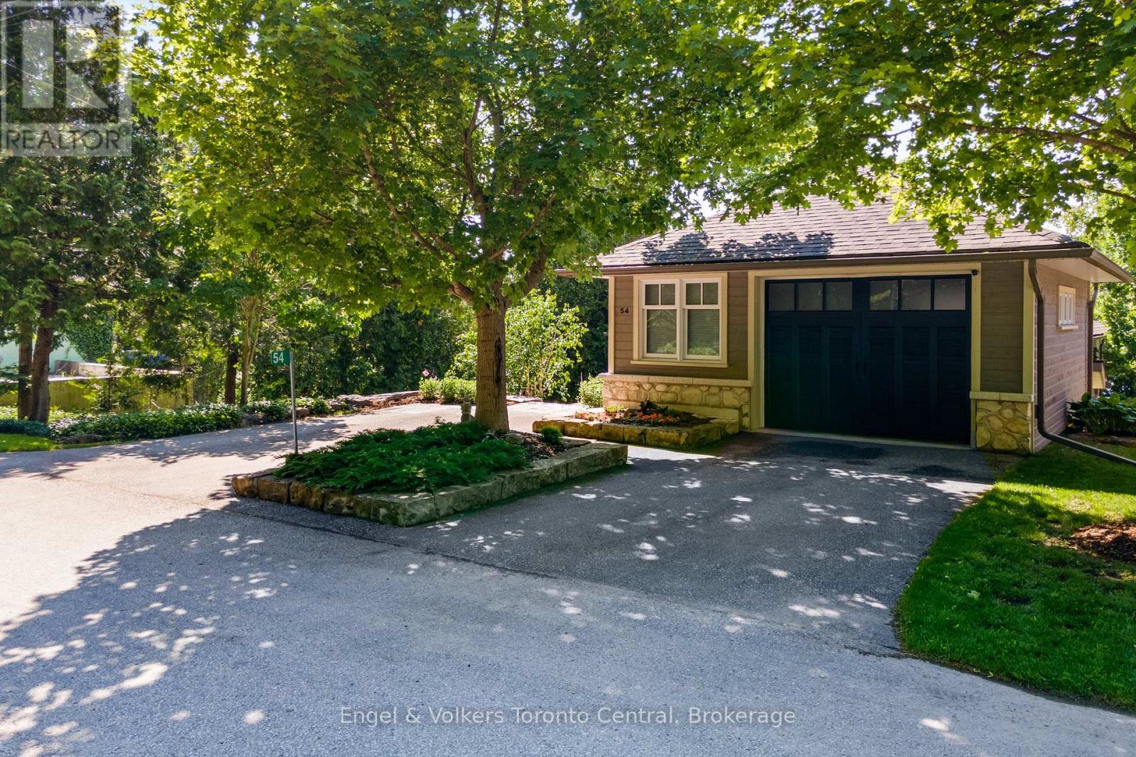 54 William Street, Northern Bruce Peninsula, Ontario  N0H 1W0 - Photo 28 - X12978438